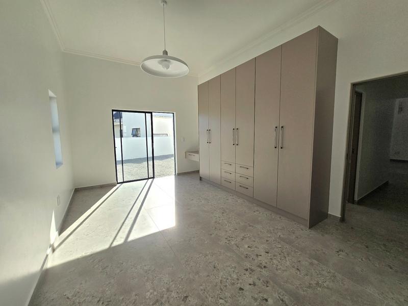 3 Bedroom Property for Sale in Britannia Bay Western Cape
